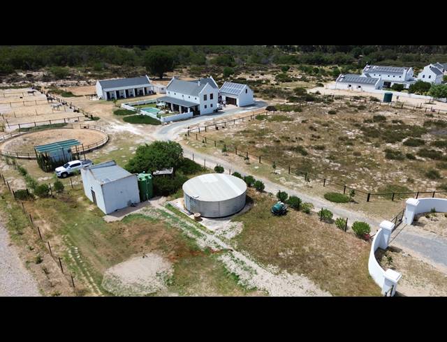5 BEDROOM HOUSE FOR SALE IN CAPE FARMS